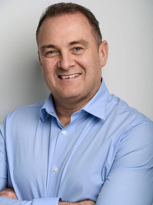 Laurie Staerck headshot