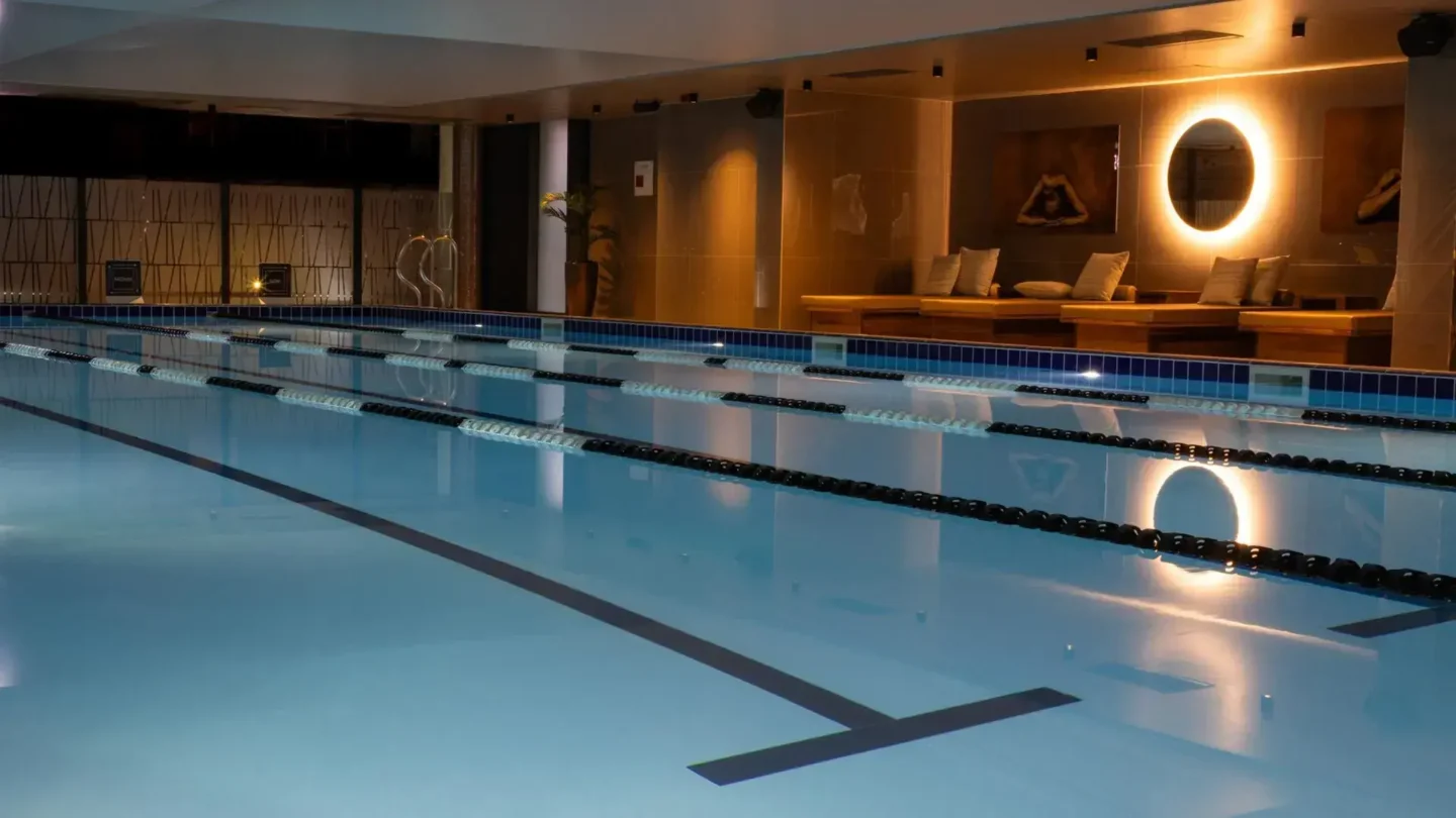 David Lloyd swimming pool